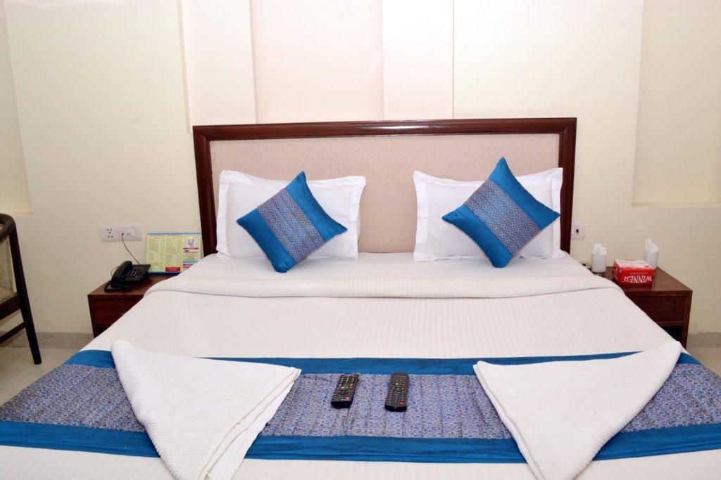 Oyo Hotel Blu Pebbles Near Delhi Airport Nova Deli Exterior foto